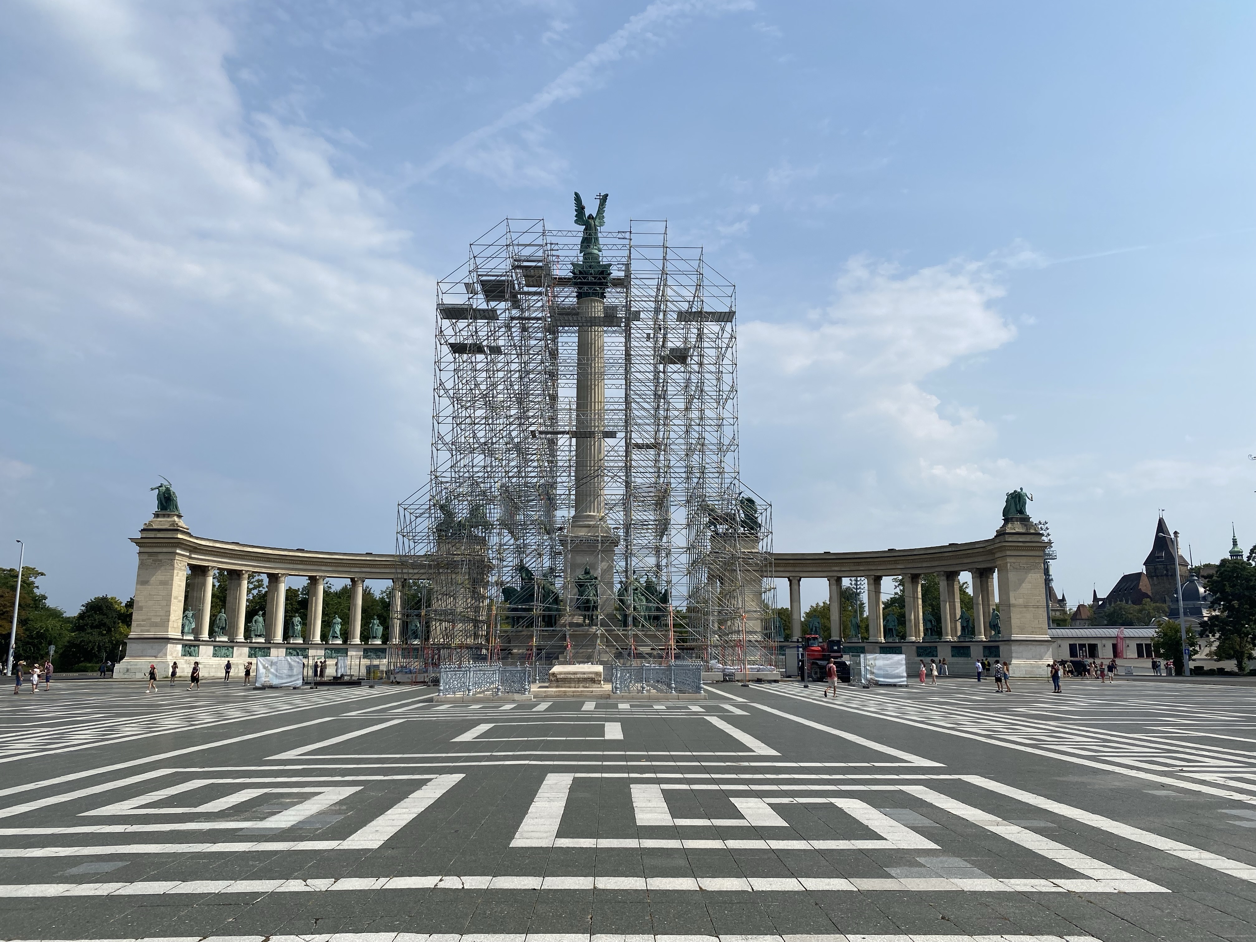 Heroes' Square